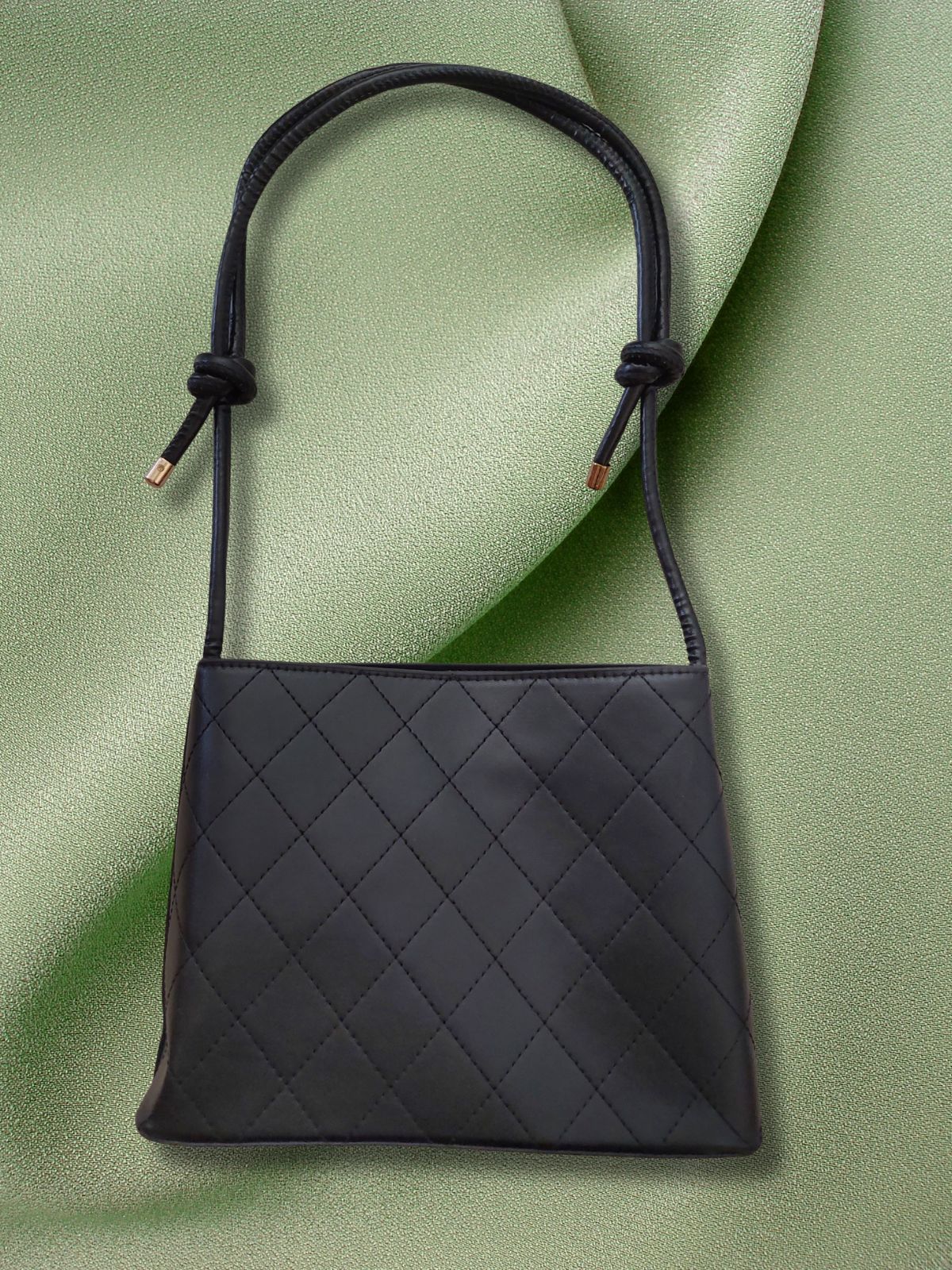 Home classic shoulder bag for girls black