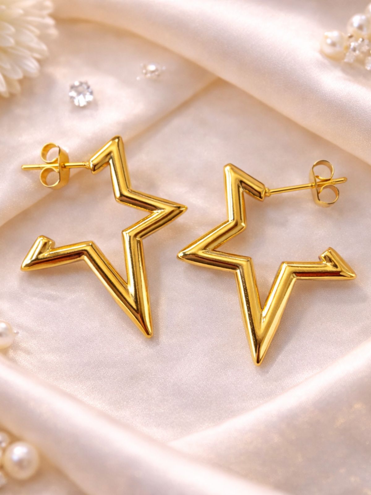Home star glow earrings for girls